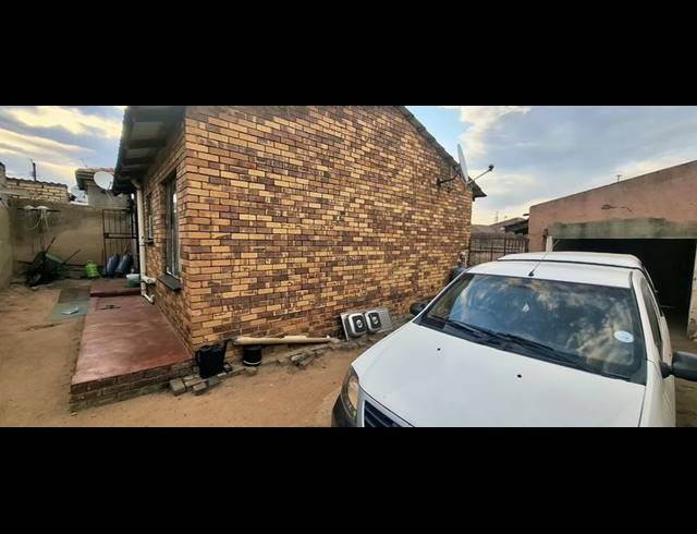 2 BEDROOM HOUSE FOR SALE IN TEMBISA